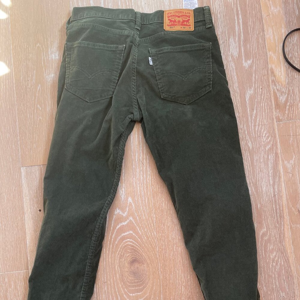 Levi's 511 Corduroy pants. Green. Never worn. 32/32